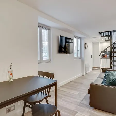 07 Tour Eiffel - Maison Pour 5 Personnes Parigi